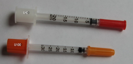 Insulin syringes  U40 and U100 picture.JPG